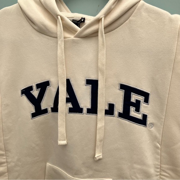 Zara Yale University Ecru Sleeveless Oversized Hoodie Size S BNWT - Picture 3 of 5
